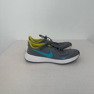 Nike Revolution Running Sneaker